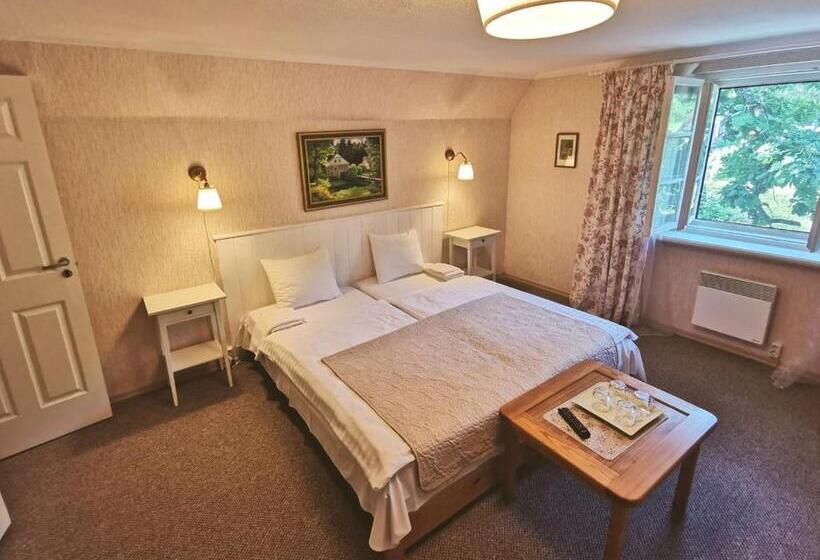 پانسیون Viesu Māja Sprīdīši