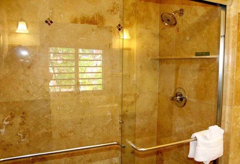 منتجع Neptune Villas