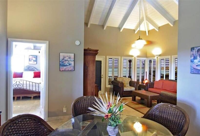 منتجع Neptune Villas