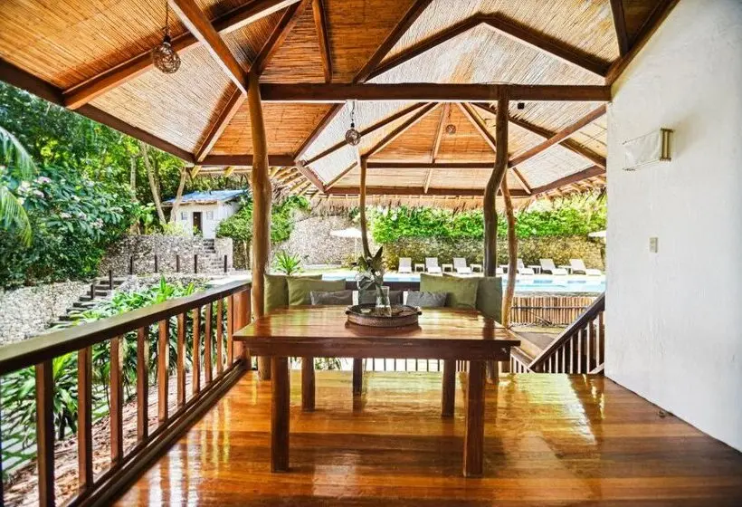 The Strand Boutique Resort