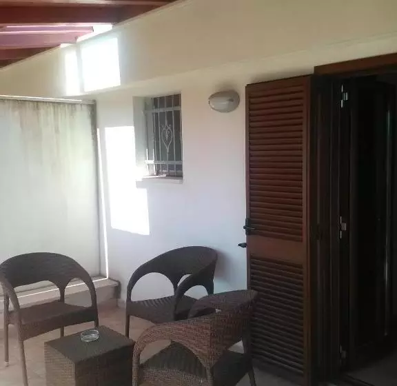 تختخواب و صبحانه Borgo Cerasa