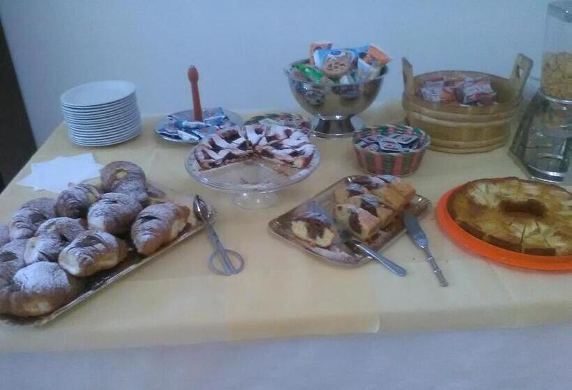 تختخواب و صبحانه Borgo Cerasa