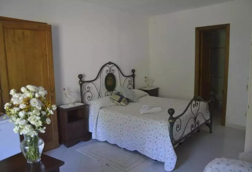 Hotelli Agriturismo Millefiori