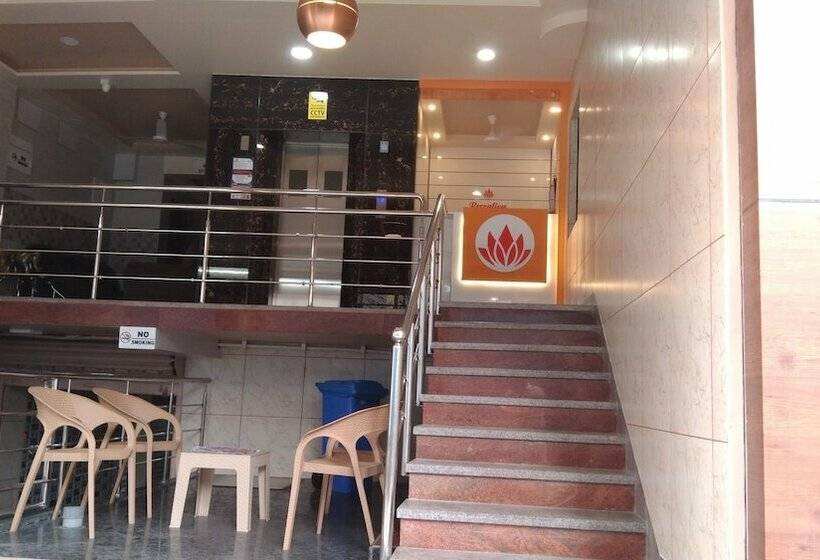 Отель Grand Stay