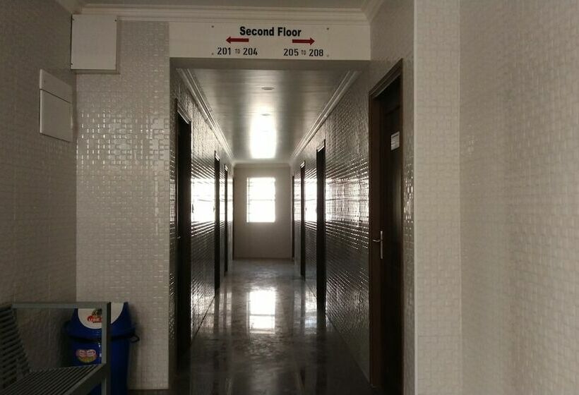 Отель Grand Stay