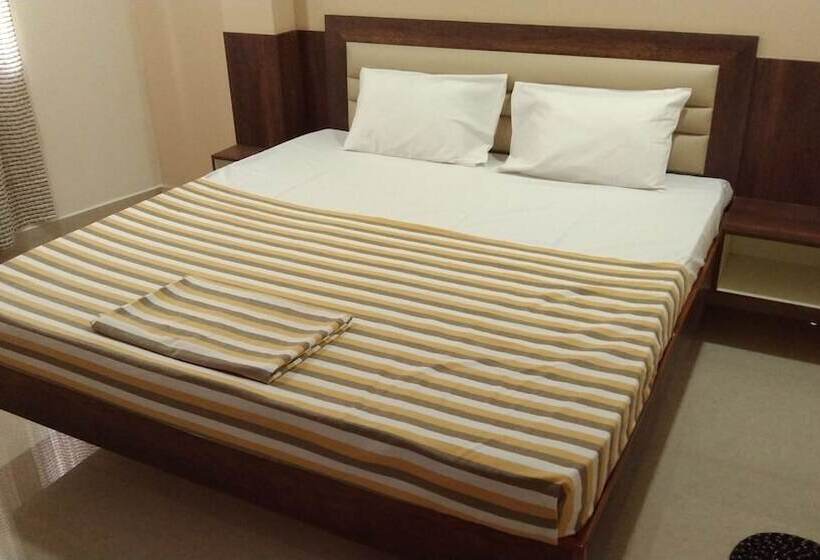 Отель Grand Stay