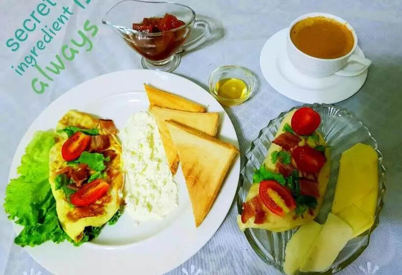 پانسیون домик у реки куры