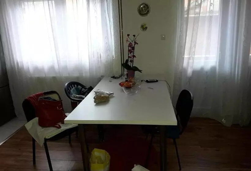 پانسیون Guest House Sistem