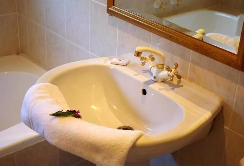 Majatalo Lyngrove Wines & Guesthouse