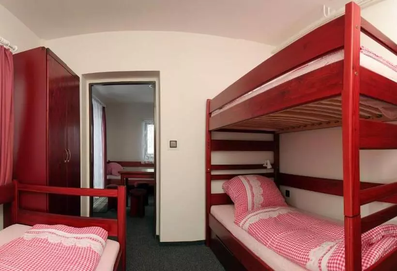 Majatalo Ubytování Karolinka