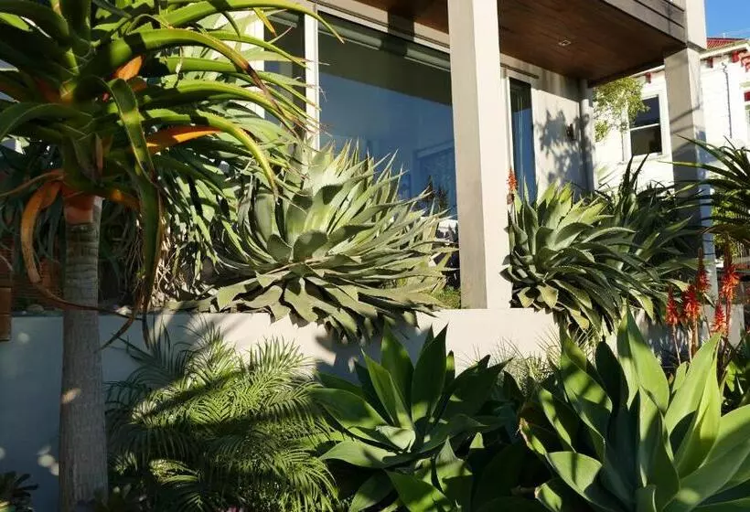 Majatalo Waterfront Bliss