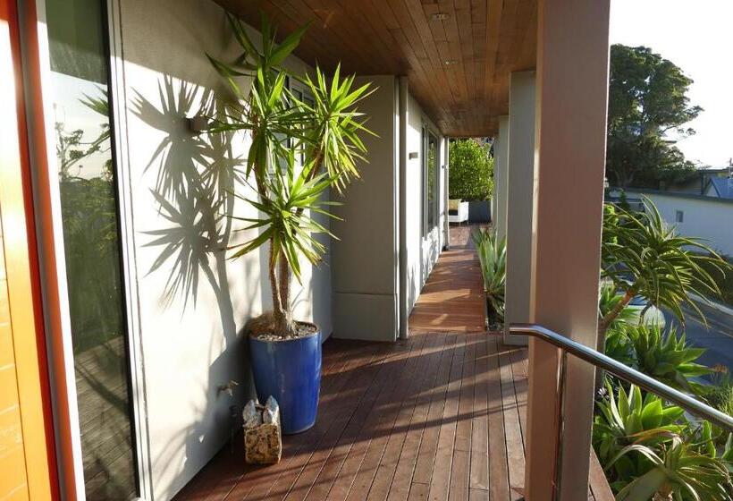 بنسيون Waterfront Bliss