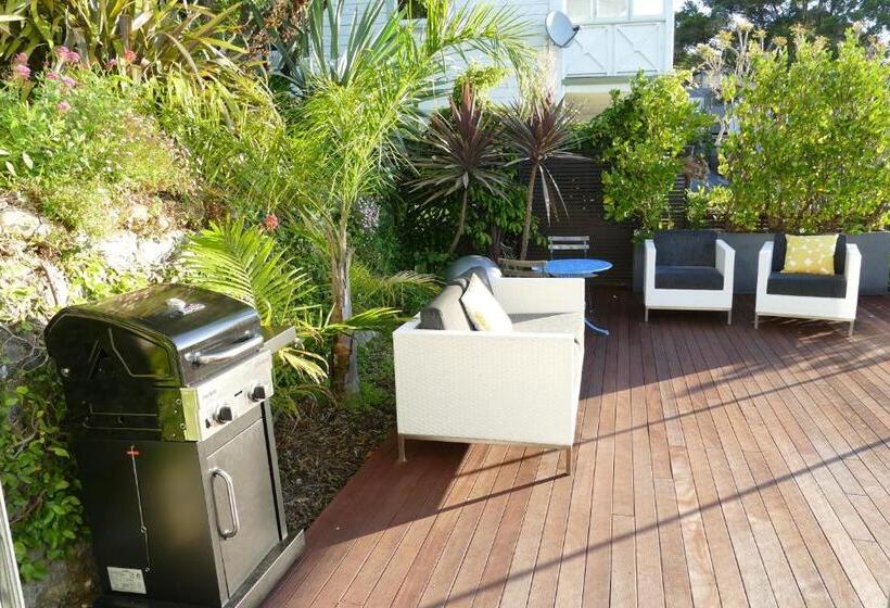 بنسيون Waterfront Bliss