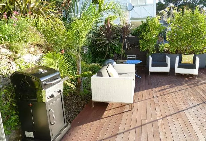 Majatalo Waterfront Bliss