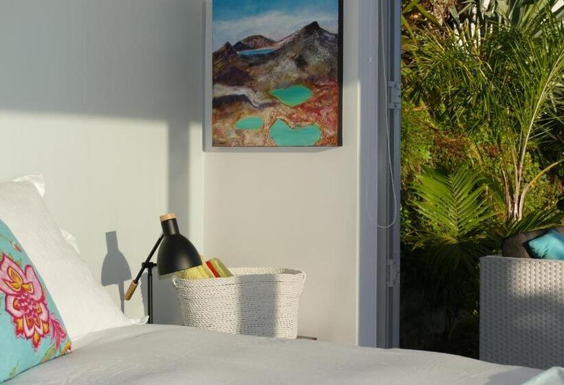 بنسيون Waterfront Bliss