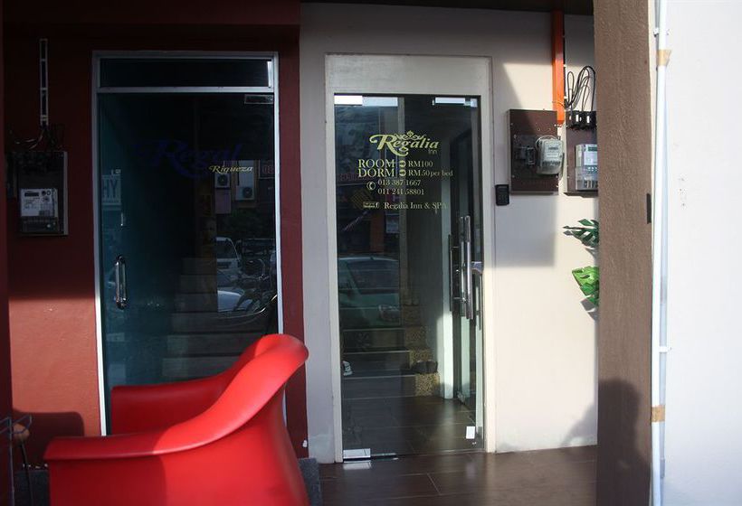 הוסטל Regalia Inn & Spa