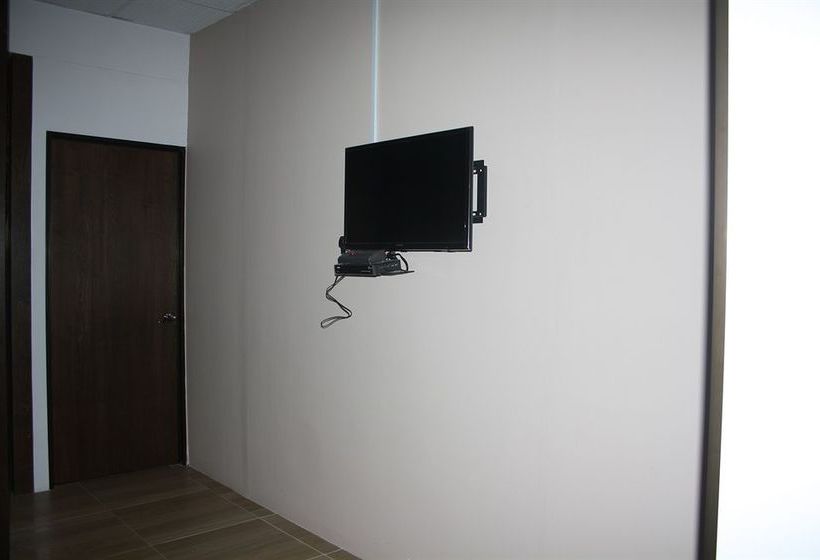 הוסטל Regalia Inn & Spa