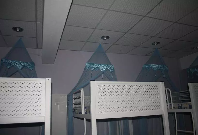 הוסטל Regalia Inn & Spa