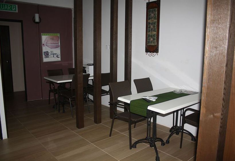 הוסטל Regalia Inn & Spa