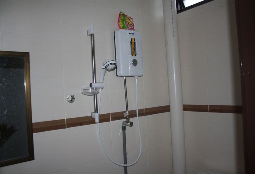 הוסטל Regalia Inn & Spa