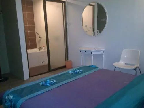 הוסטל Regalia Inn & Spa