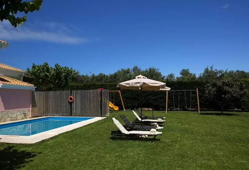 Anthemis Luxury Villas