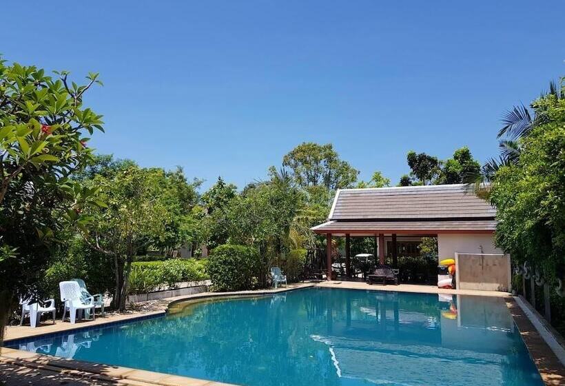Ban Thaithip Resort