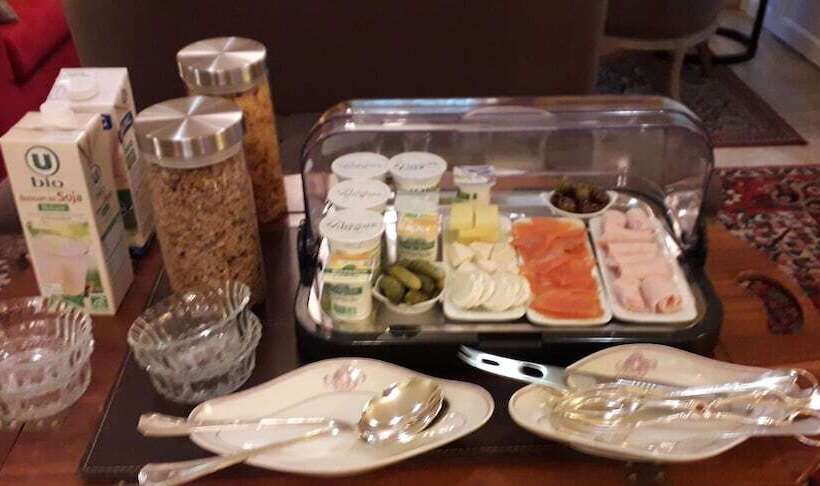 ベッドアンドブレックファースト Kerblondel