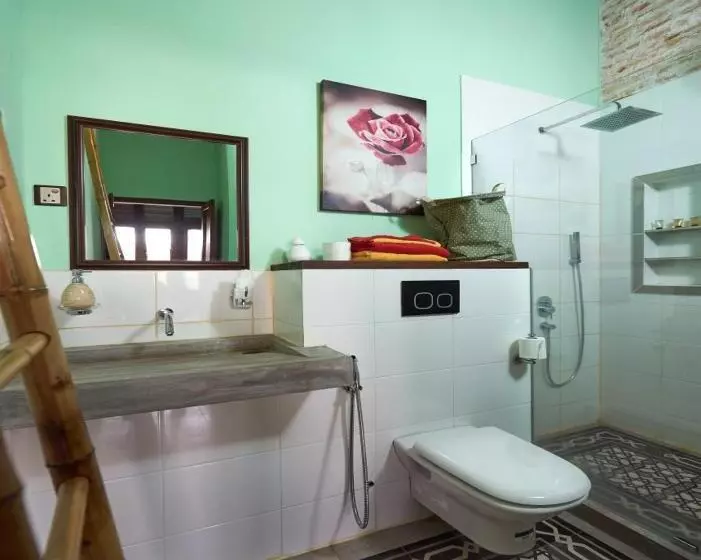 مبيت وإفطار You Le Yuen