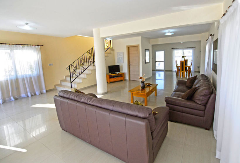 Hara Nissi Beach Villas