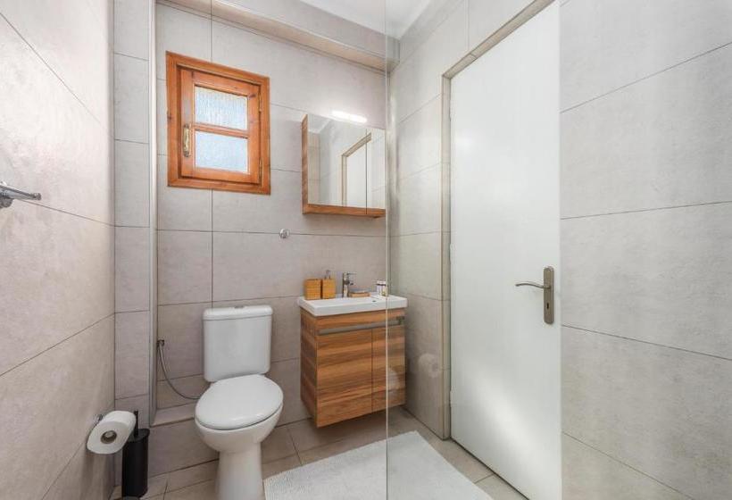 酒店 Albouro Seafront Apartments