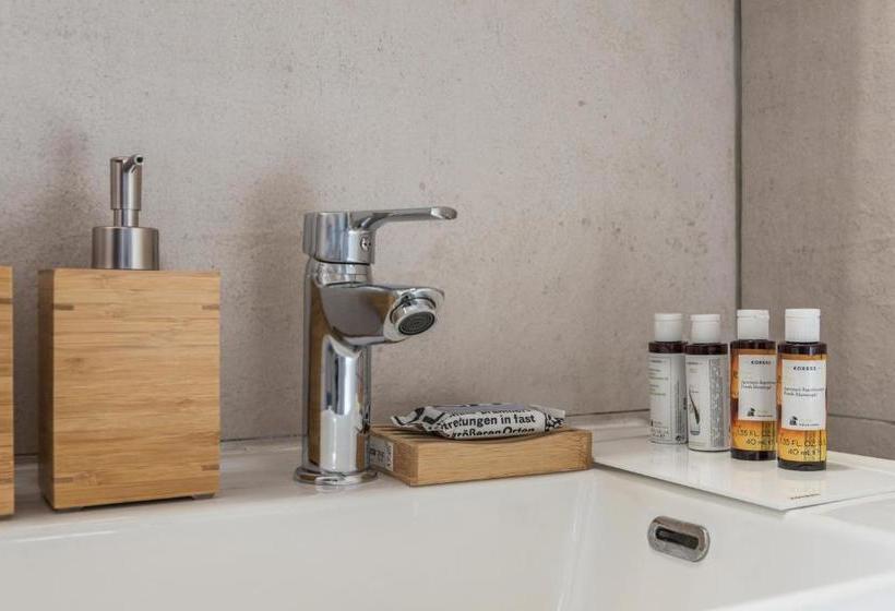 酒店 Albouro Seafront Apartments