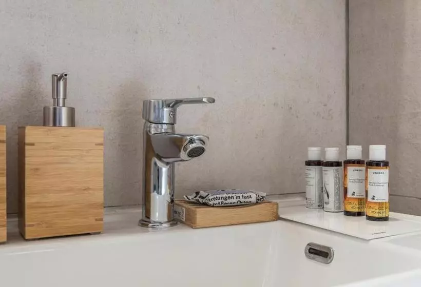 בית מלון כפרי Albouro Seafront Apartments