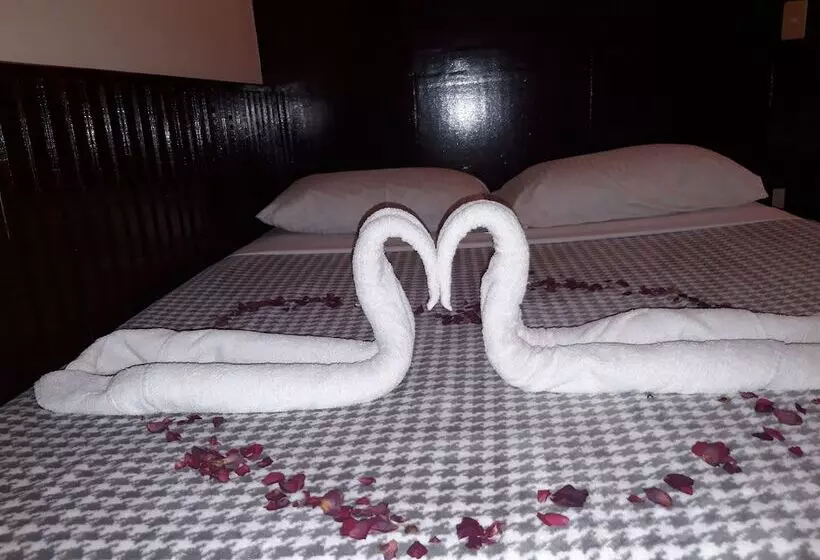 ホテル Bamboo Garden Bussiness Inn