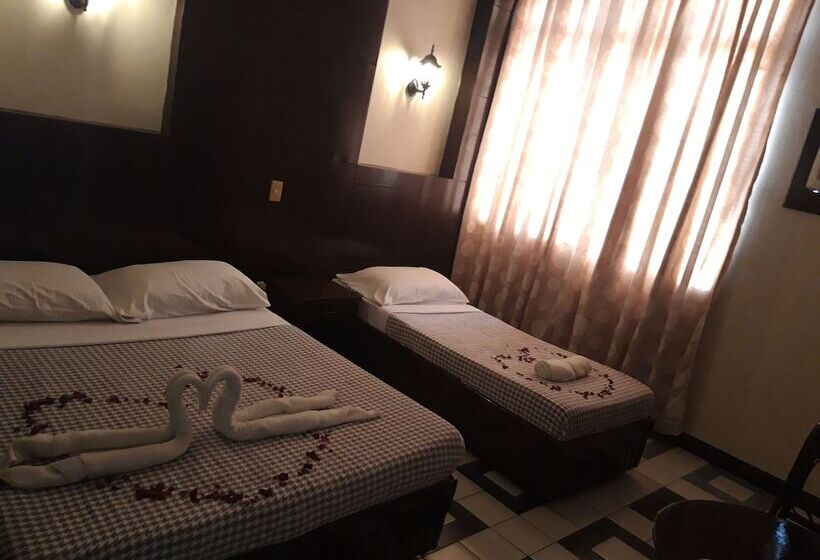 ホテル Bamboo Garden Bussiness Inn