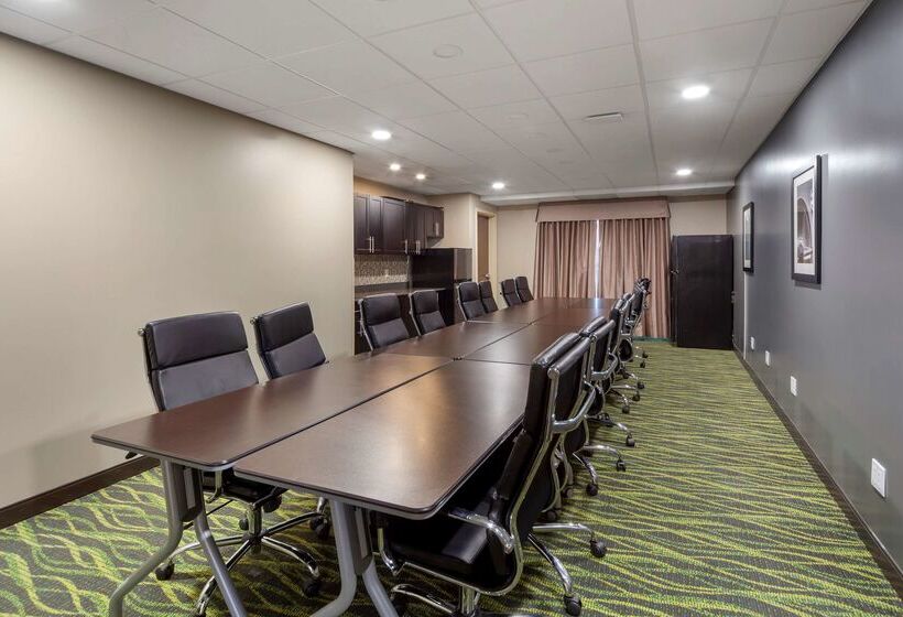 호텔 Best Western Plus Fort Saskatchewan Inn & Suites