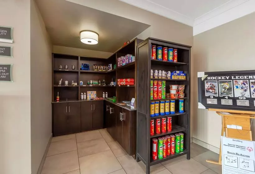 ホテル Best Western Plus Fort Saskatchewan Inn & Suites