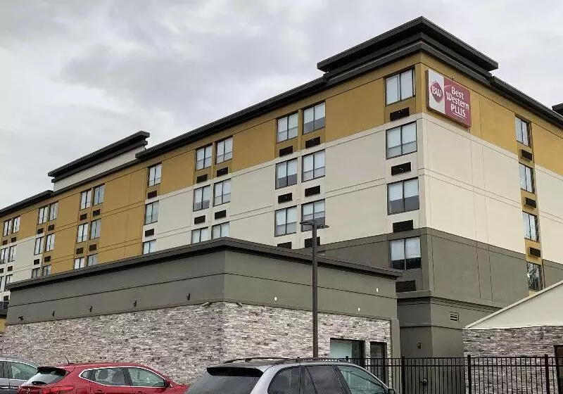 ホテル Best Western Plus Fort Saskatchewan Inn & Suites