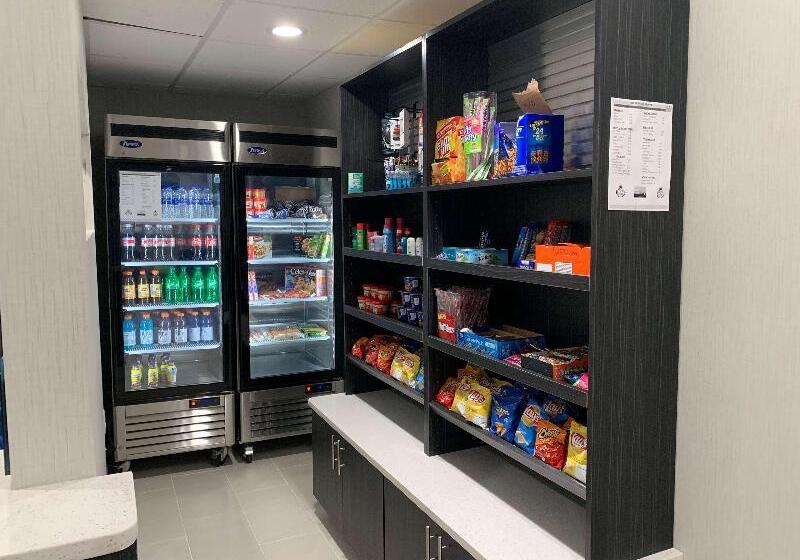 호텔 Best Western Plus Fort Saskatchewan Inn & Suites