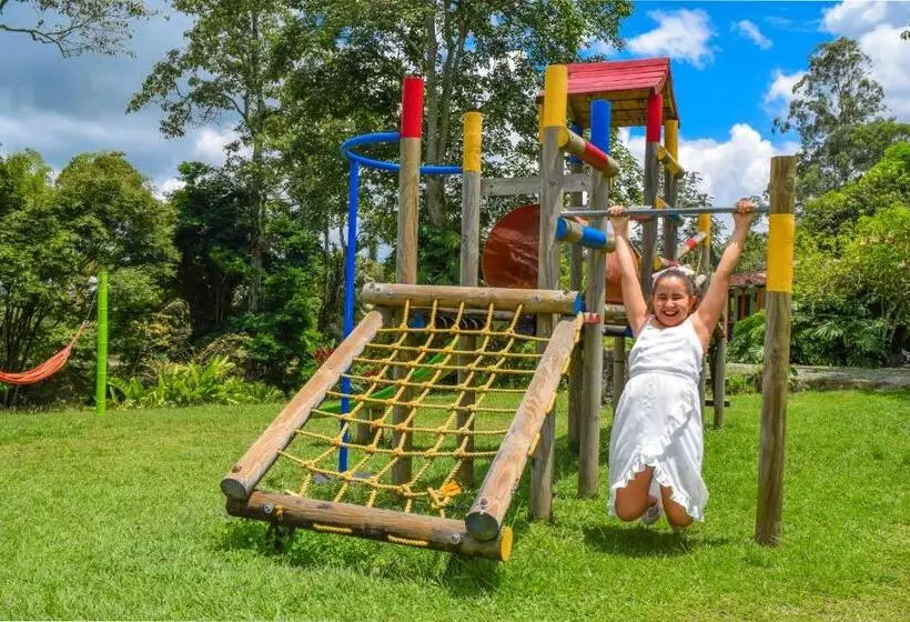 هتل Campestre La Tata