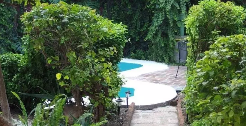 هتل Casa De Las Conservas Bed And Breakfast