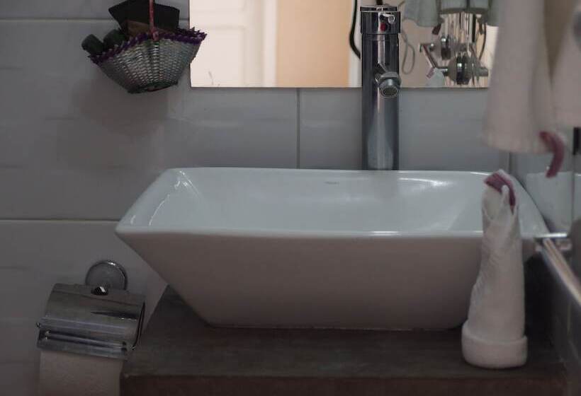 هتل Casa De Las Conservas Bed And Breakfast