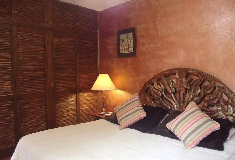 هتل Casa De Las Conservas Bed And Breakfast