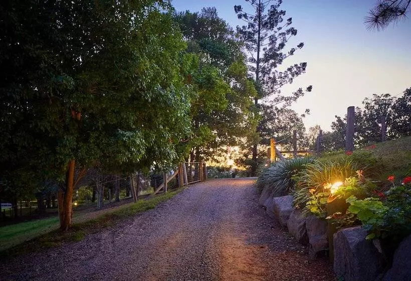 Hotelli Dayboro Cottages