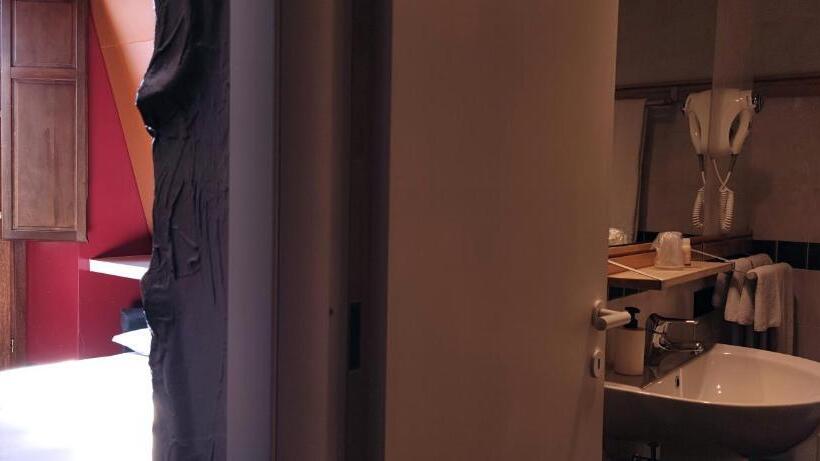 Отель Diecizero Affittacamere