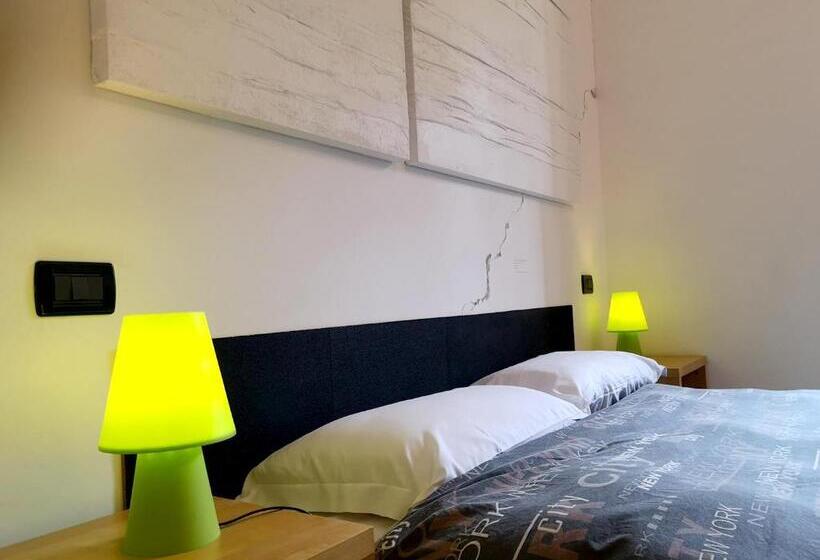 Отель Diecizero Affittacamere