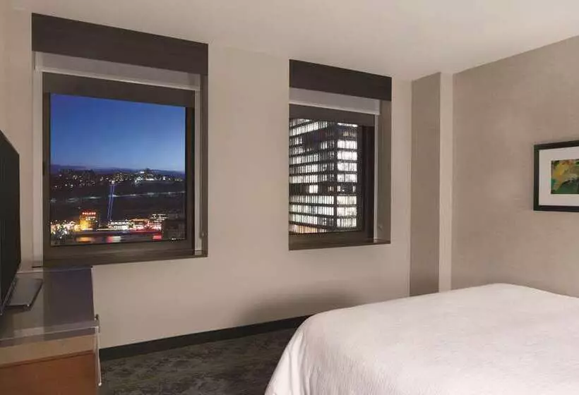 فندق Embassy Suites By Hilton Pittsburgh Downtown