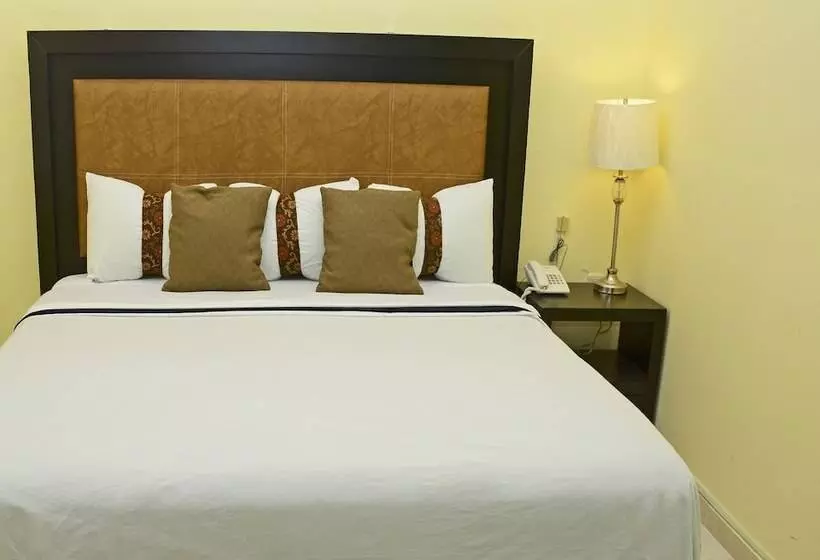 בית מלון כפרי Esmeralda S