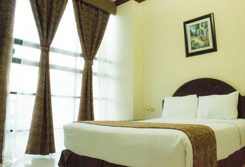 فندق Esmeralda S