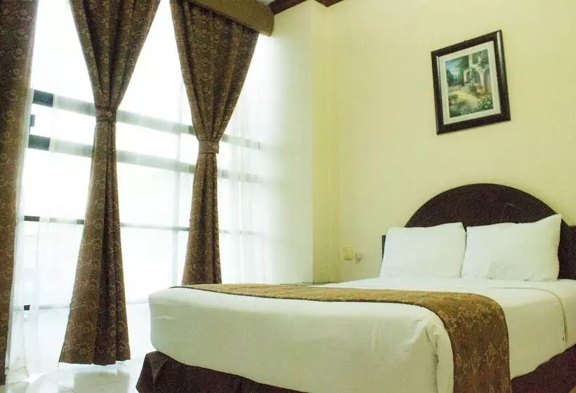 בית מלון כפרי Esmeralda S